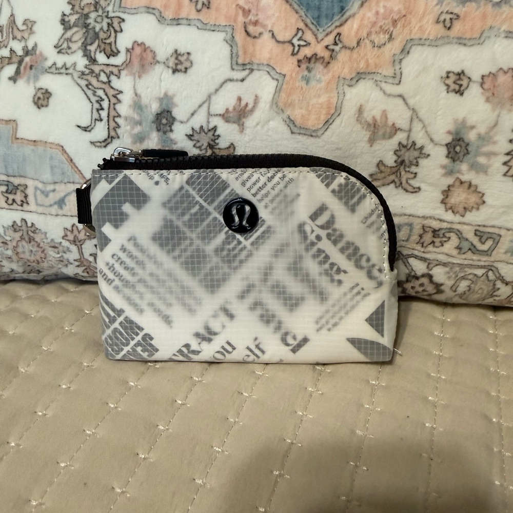Lululemon Monochrome Zip Pouch